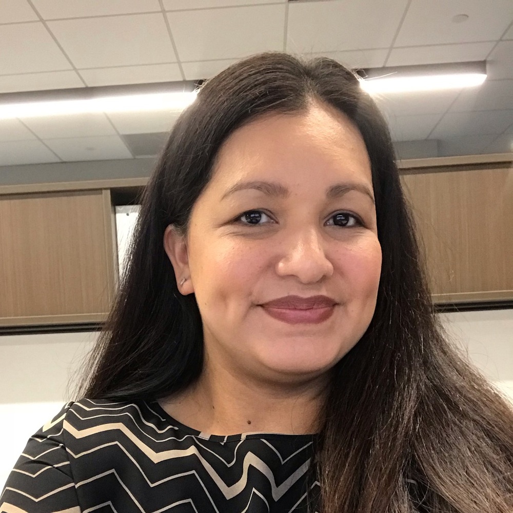 Meet your Posher, Monica